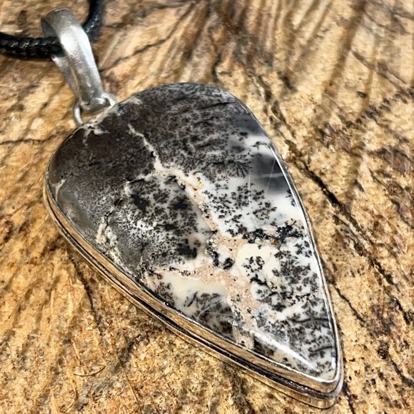 Dendritic Agate Pendant 2 1/4” - Picture 4 of 11